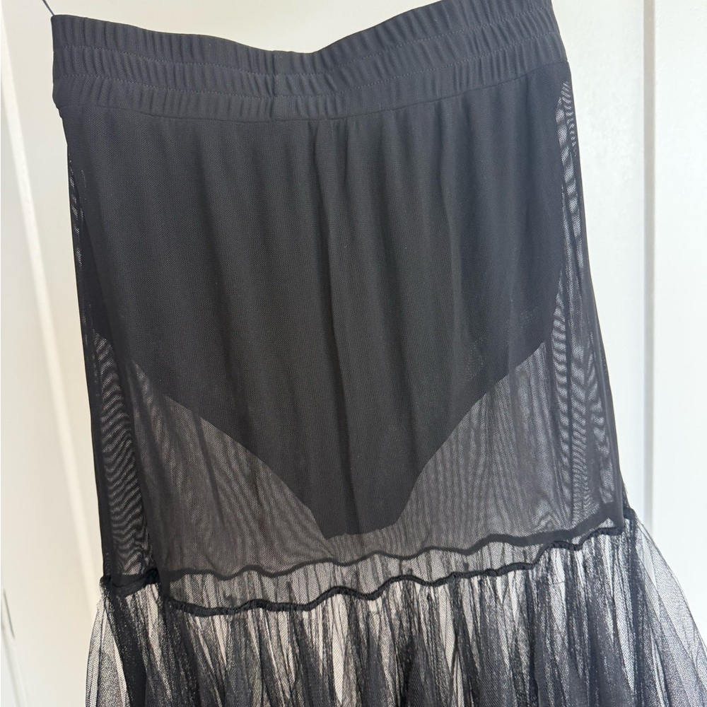 Elegant Black Sheer Tulle Skirt. Size S. Like New - Picture 9 of 9